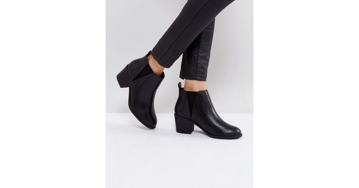 office agenda ankle boots