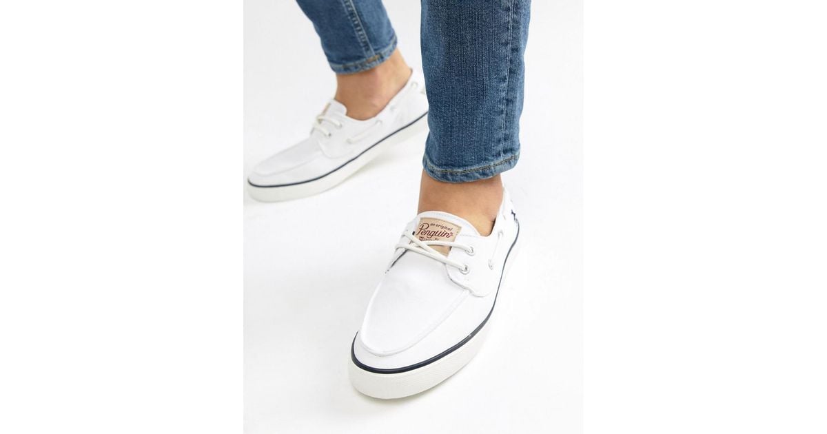 white boat shoes