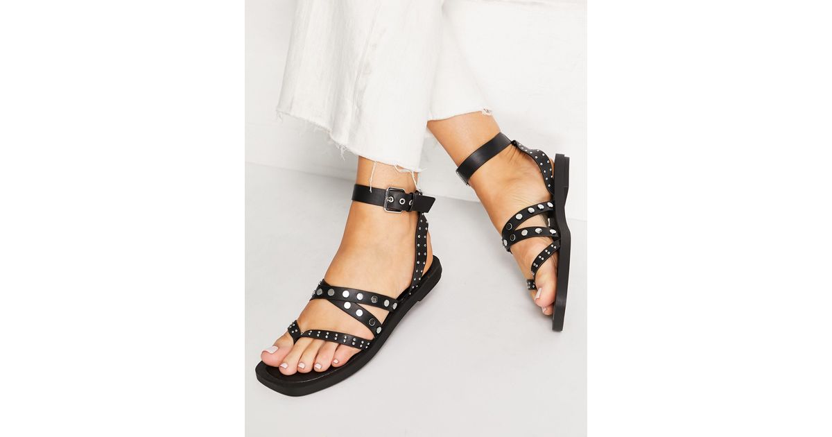 Studded Strappy Toe Post Flat Sandals 