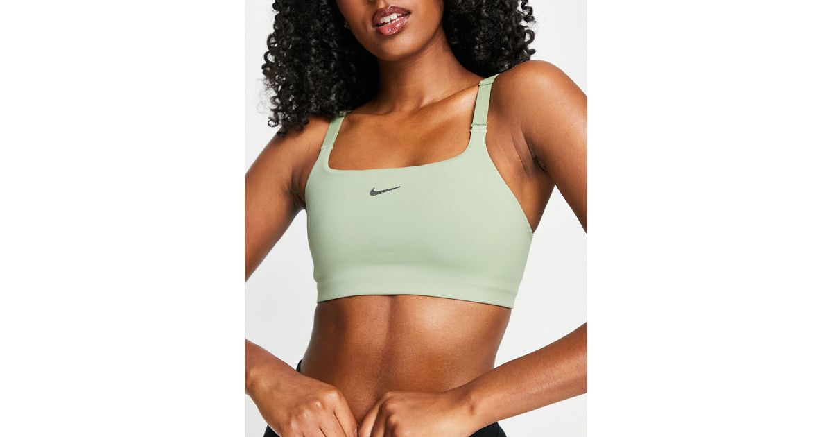 Nike Nike Yoga Drifit Alate Versa Bra in Green Lyst