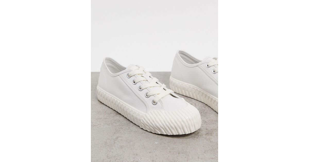 stradivarius white cargos