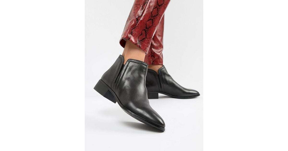 ALDO Gweria Leather Flat Boots in Black 