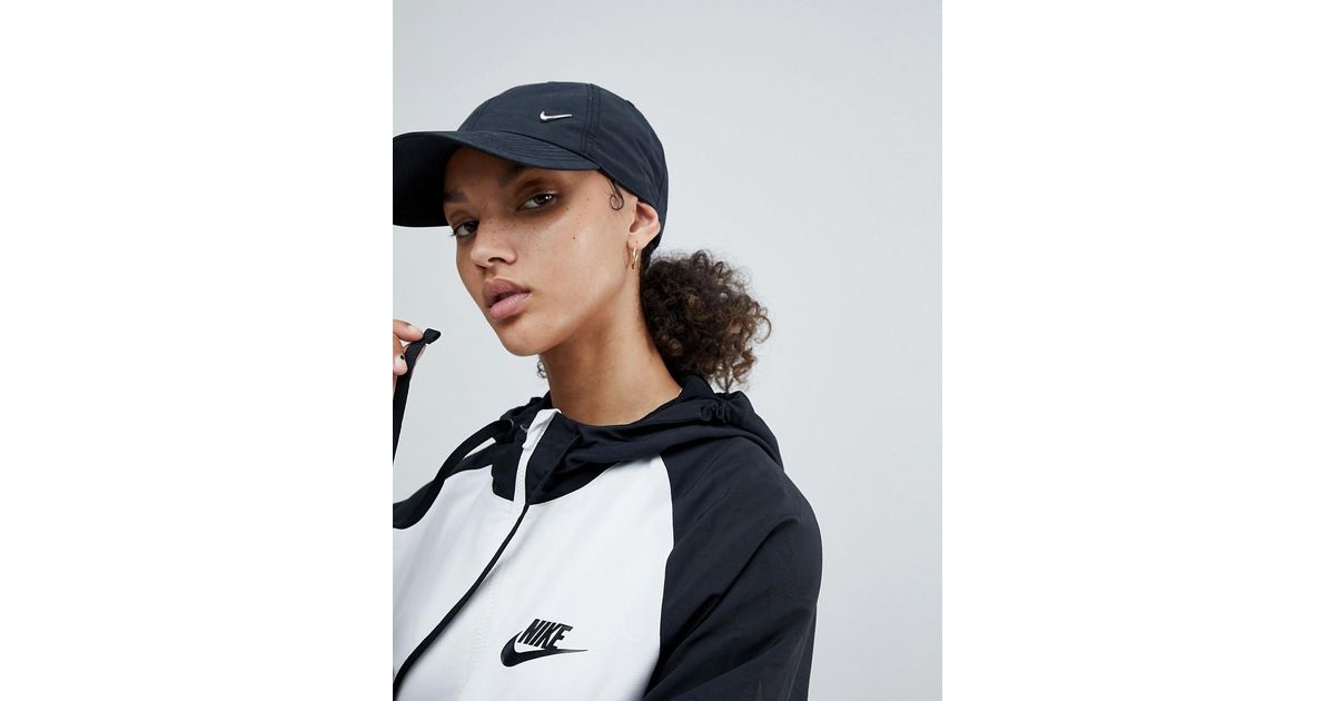 nike heritage swoosh cap