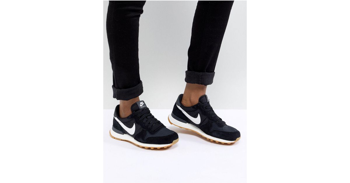 nike black and white internationalist trainers