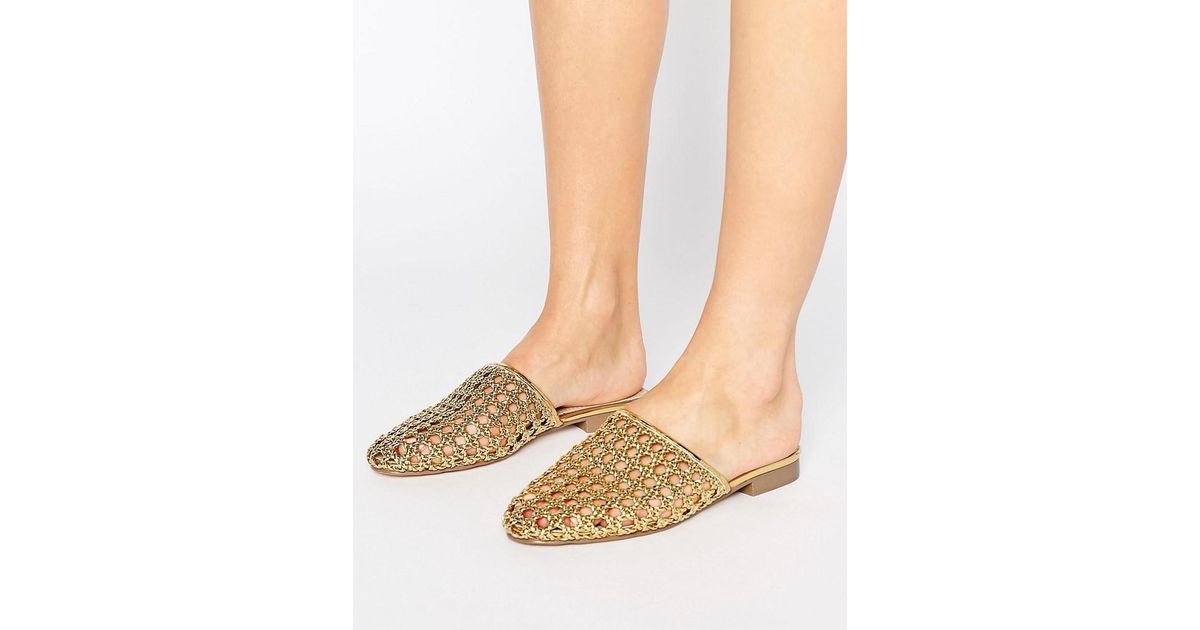 womens woven mules