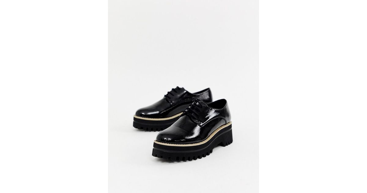 chunky lace up shoes