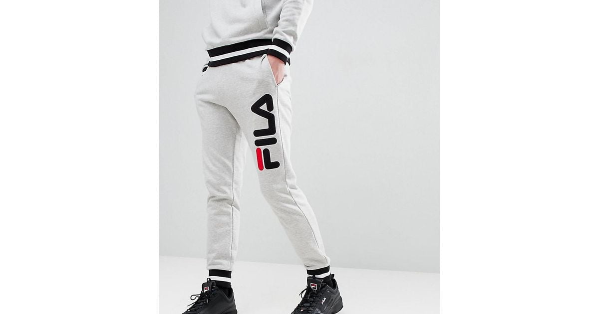 gray fila sweatpants