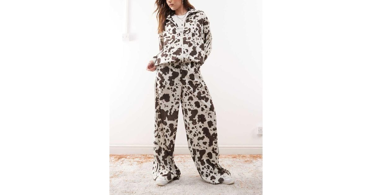 Pantalones De Chándal De Pernera Ancha Con Estampado De Vaca De