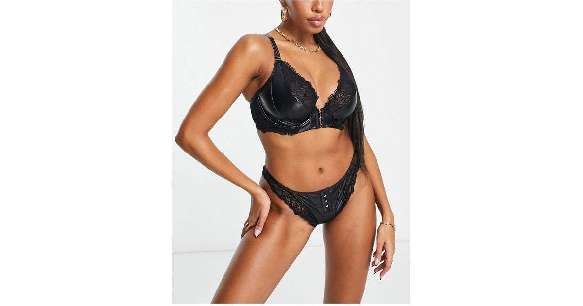 https://cdna.lystit.com/1200/630/tr/photos/asos/726cc627/figleaves-Black-Fuller-Bust-Erin-Pu-And-Lace-Detail-Plunge-Bra-With-Hook-And-Eye-Detail.jpeg