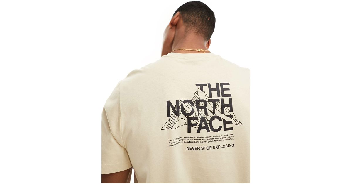 ★英国発*The North Face*新作*Mountain Sketch back Tシャツ/WF Buy The North Face Navy Mens Mountain Sketch Back Graphic