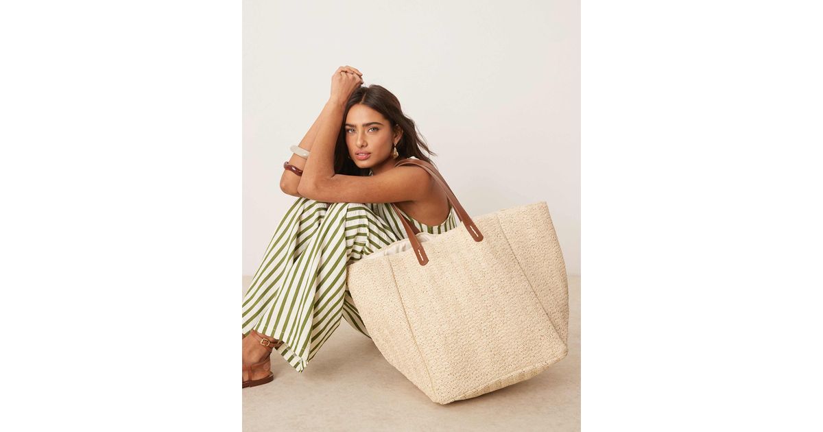 ASOS – übergroße tragetasche aus stroh mit kunstlederhenkeln in