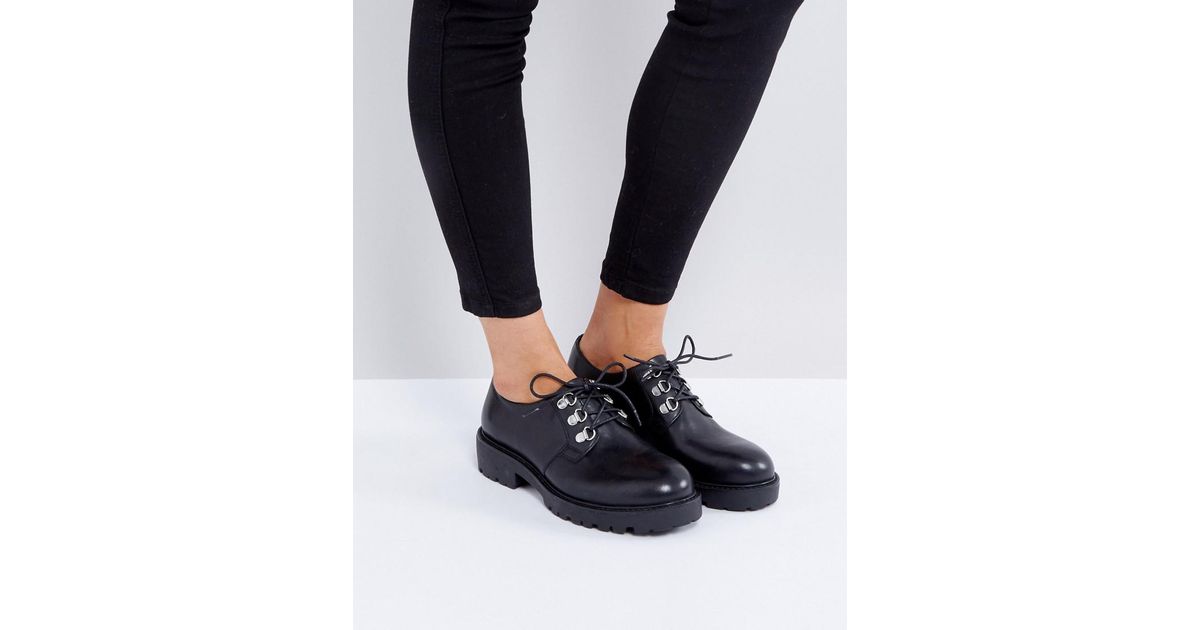 black lace up flat shoes