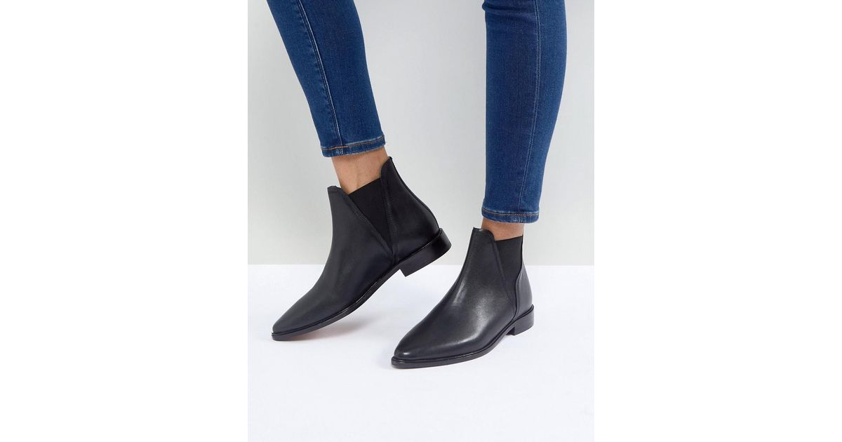 Hudson Jeans Clemence Black Leather Flat Chelsea Boots - Lyst