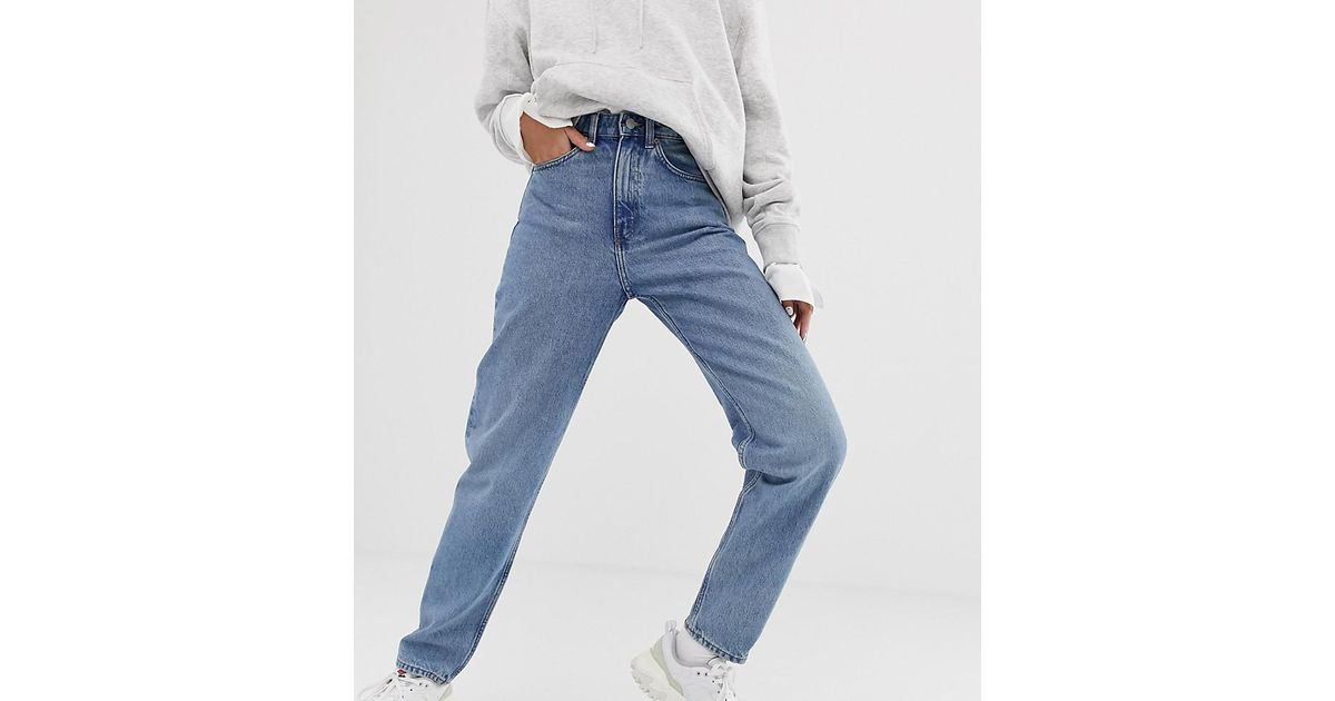 Weekday Lash Oversized Mom Jean In Light Blue - Lyst
