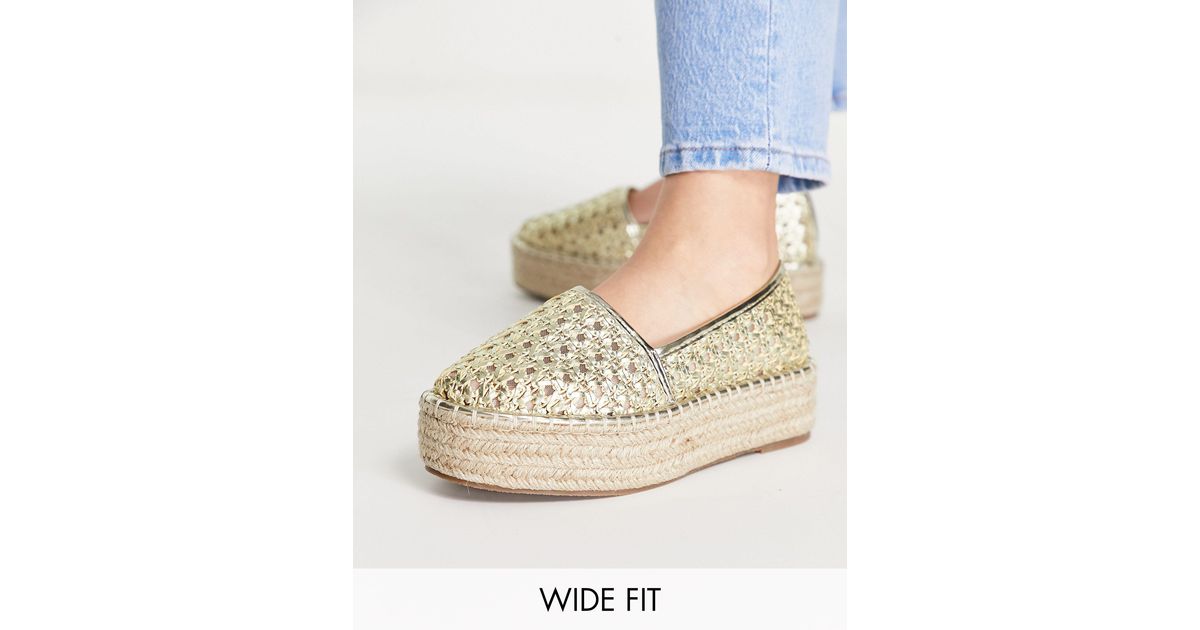 ASOS Wide Fit Jala Flatform Toecap Espadrilles in Gold (Metallic