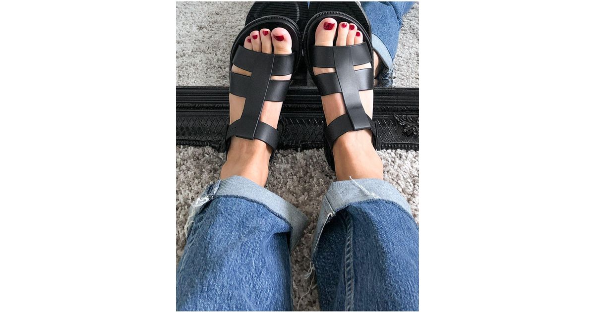 london rebel chunky jelly sandals in black