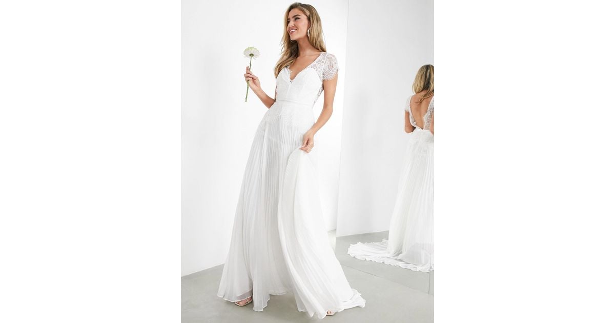 ASOS Plunge Lace Wedding Dress With Pleated Skirt-white | Lyst Canada