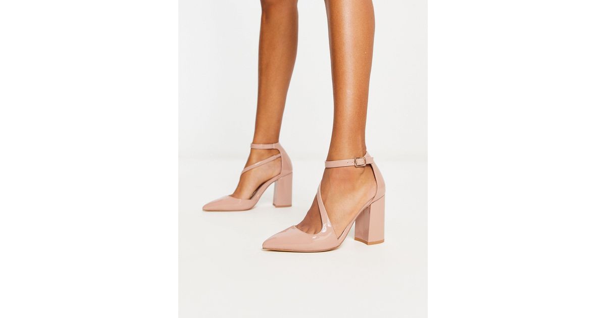 scarpe a punta tacco largo