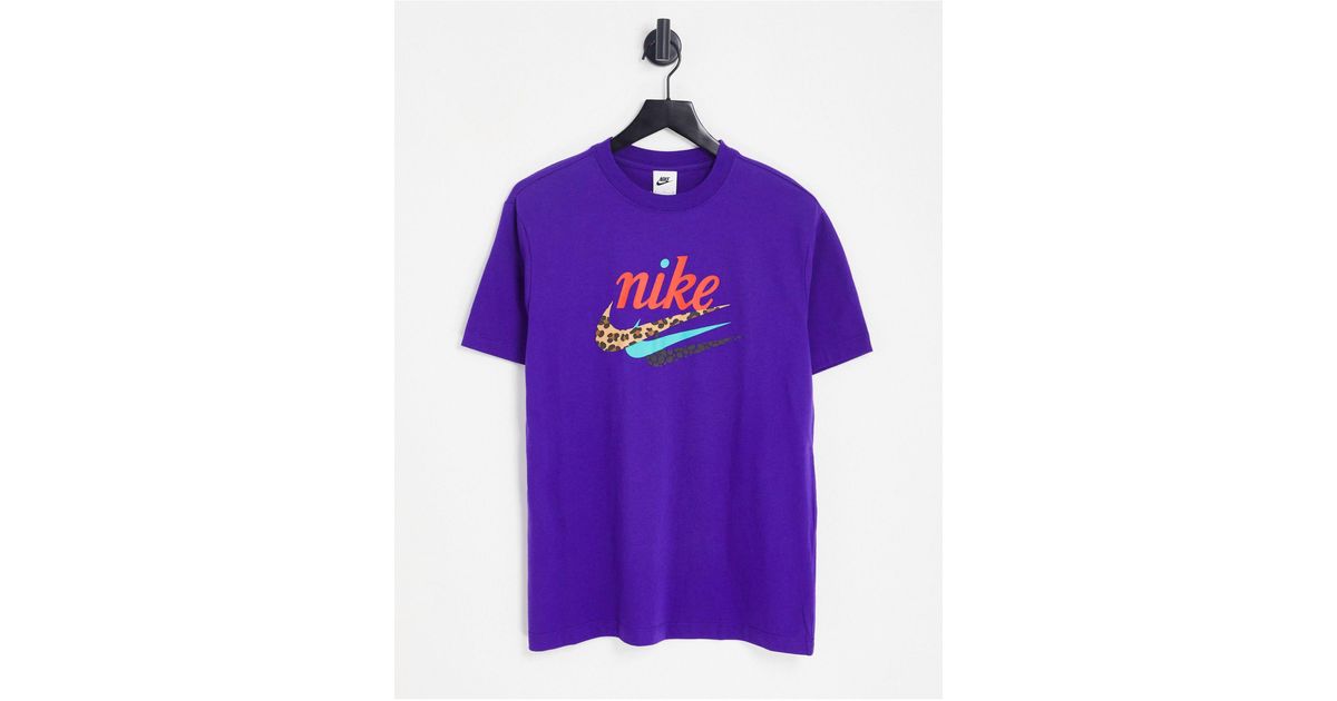 Nike Air Loom Logo Boyfriend T-shirt in Purple | Lyst Canada