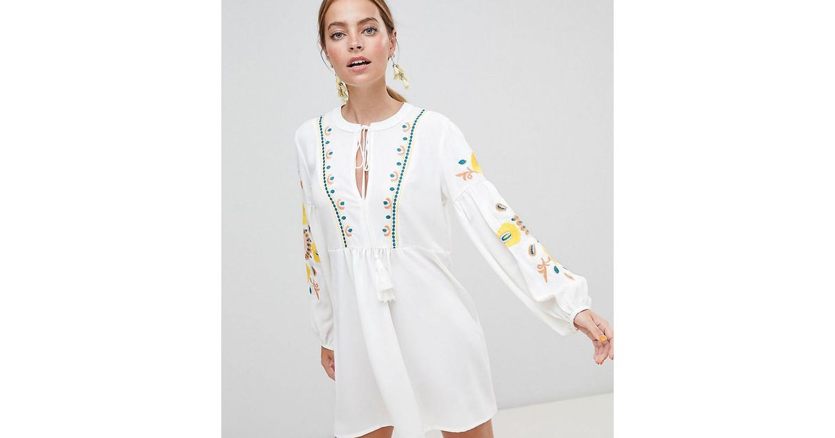 Embroidered smock dress white Clearance