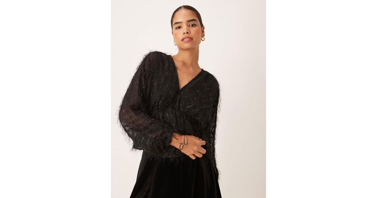 Vila Fluffy Textured Top in Black | Lyst