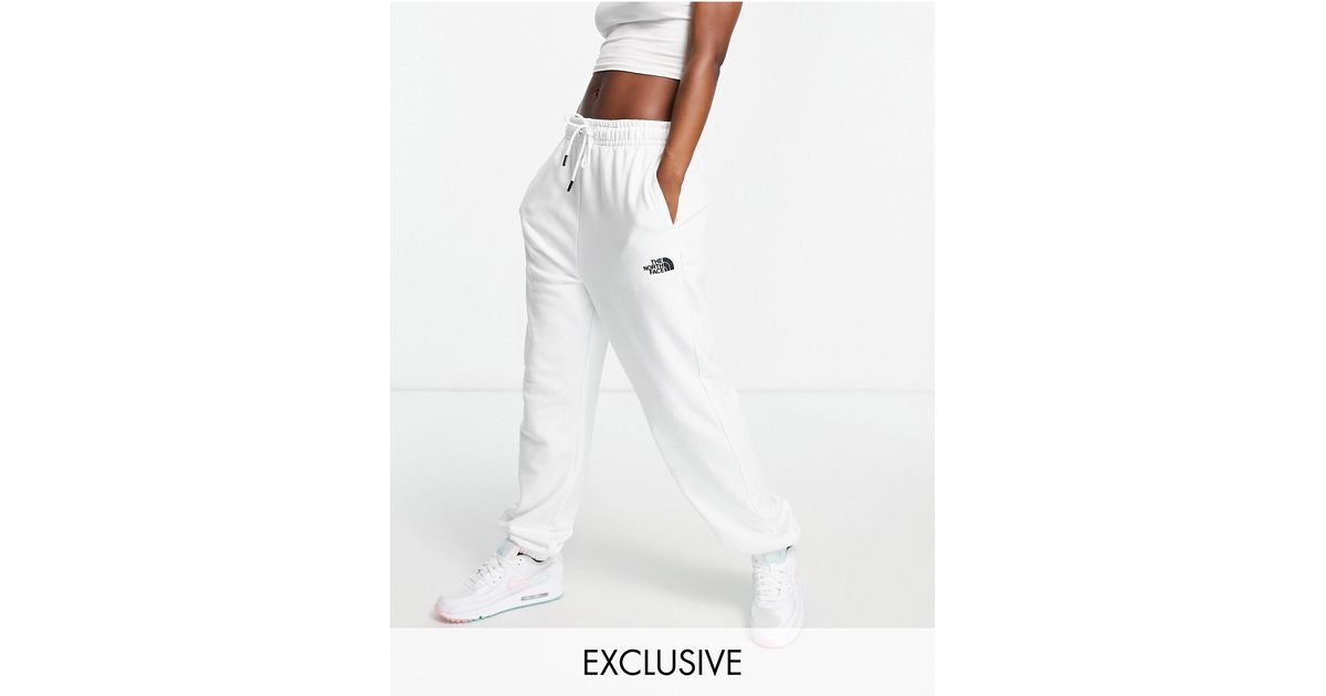 Nike Life Chino Pants (Midnight Navy/White) – Centre
