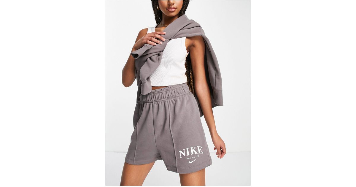 drawstring fleece shorts
