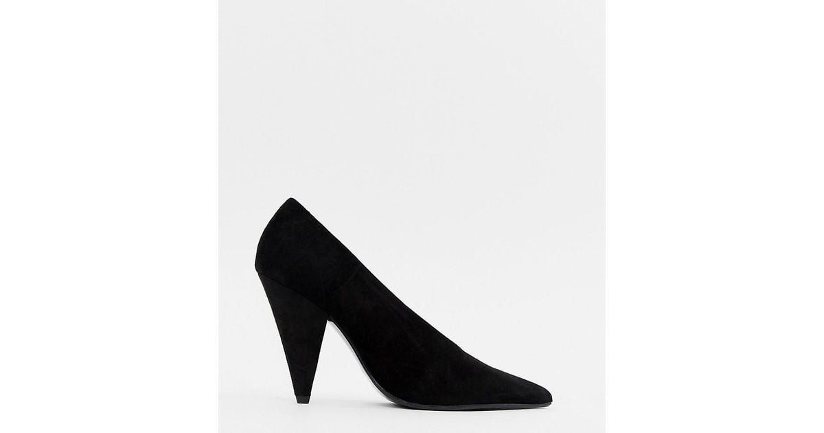 Black top cone heels