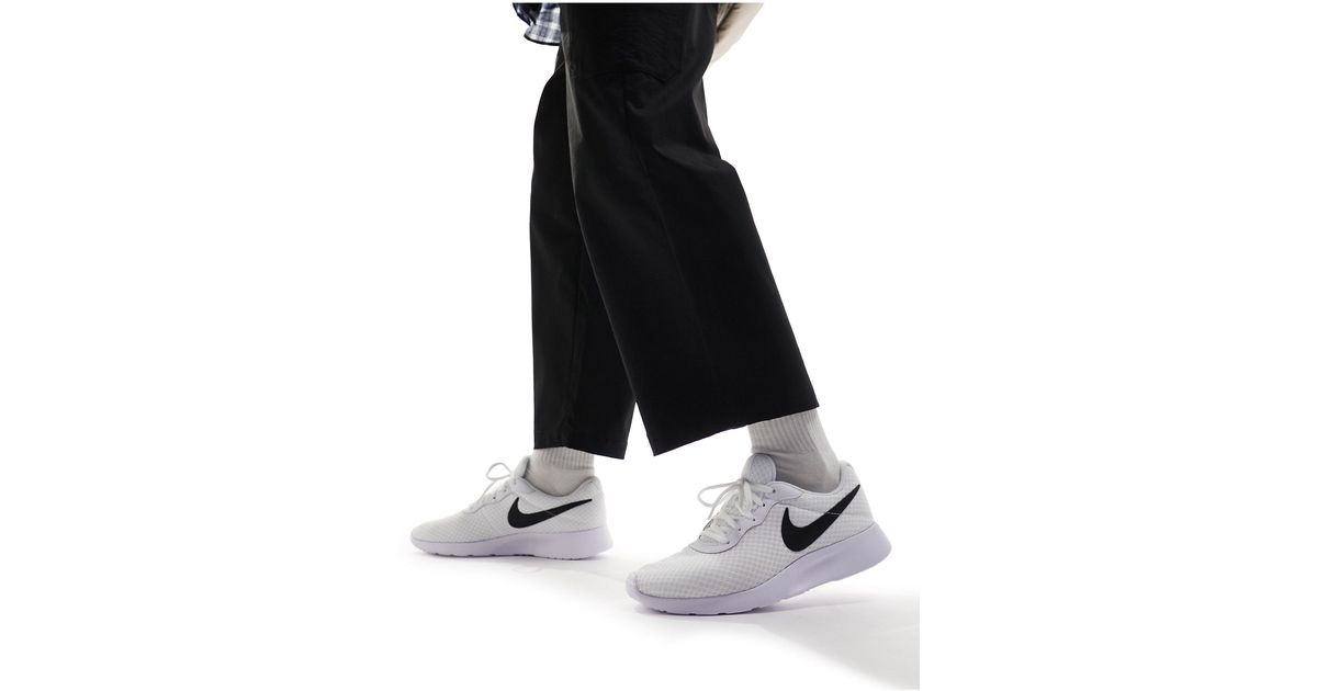 Nike Tanjun Sneakers in Black for Men | Lyst