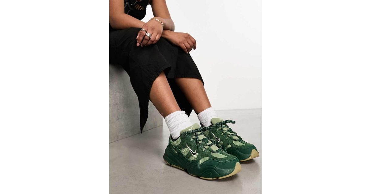 nike tech trainer green