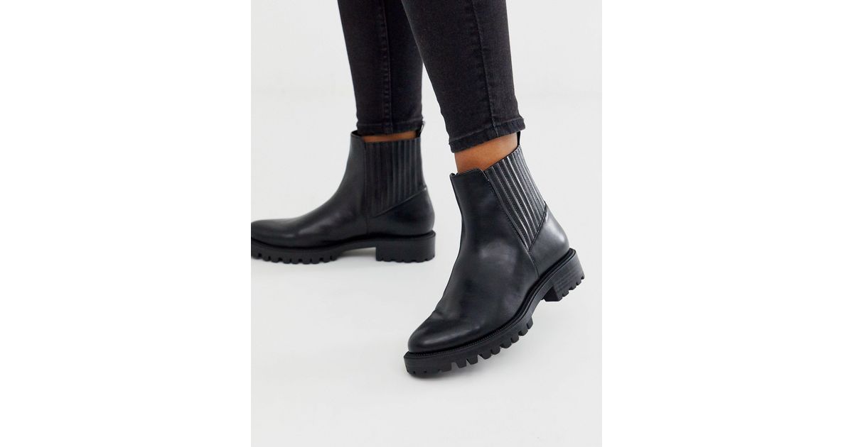 stradivarius elastic side chelsea boot