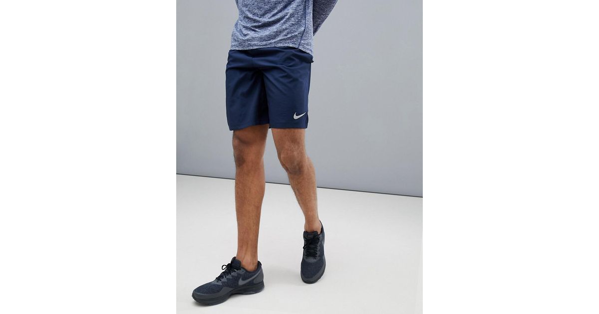 nike challenger 9 inch