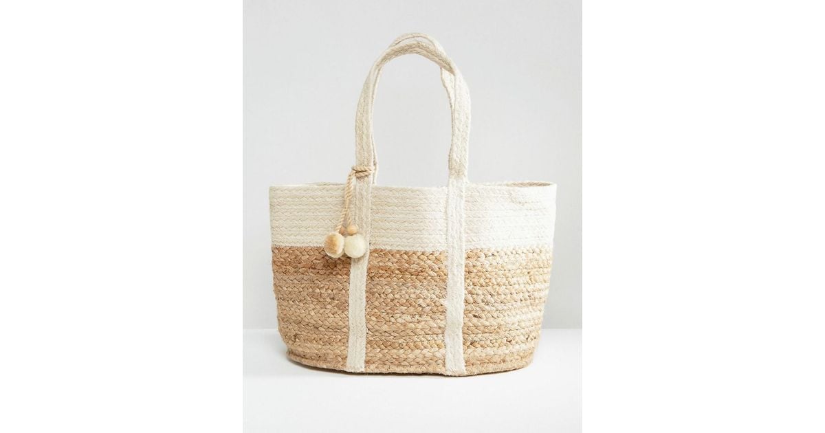 beige beach bag