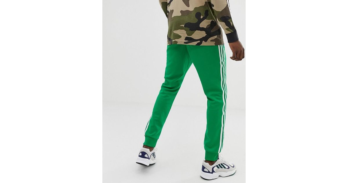 adicolor 3 stripe joggers