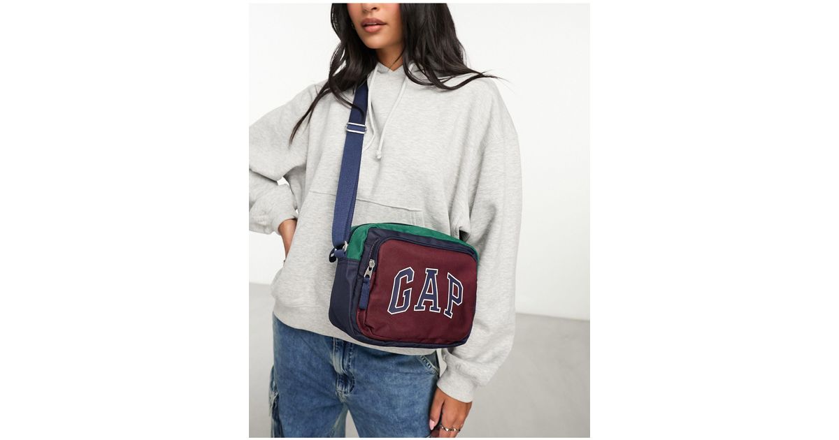 Gap camera hotsell crossbody bag