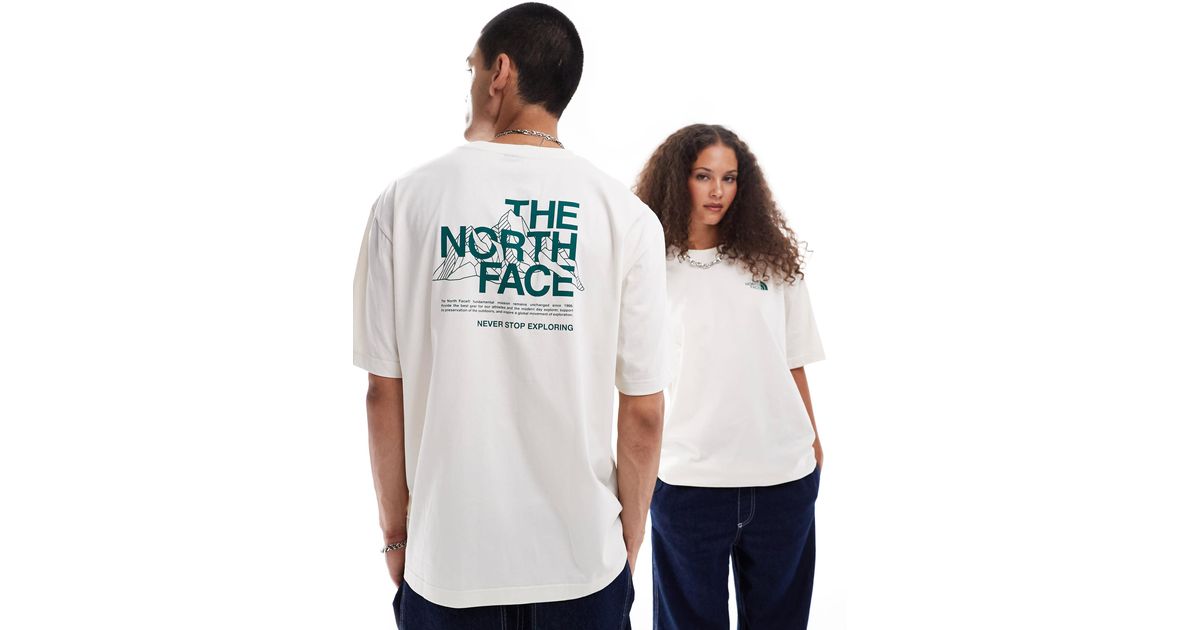 ★英国発*The North Face*新作*Mountain Sketch back Tシャツ/WF Buy The North Face Stone Moutain Sketch Back Print Relaxed