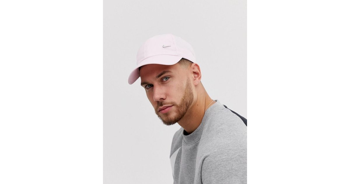 Nike Metal Swoosh Cap in Pink | Lyst