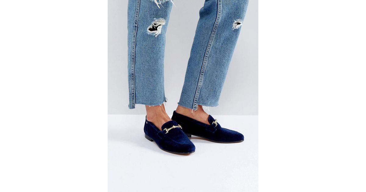 tommy hilfiger navy blue loafers