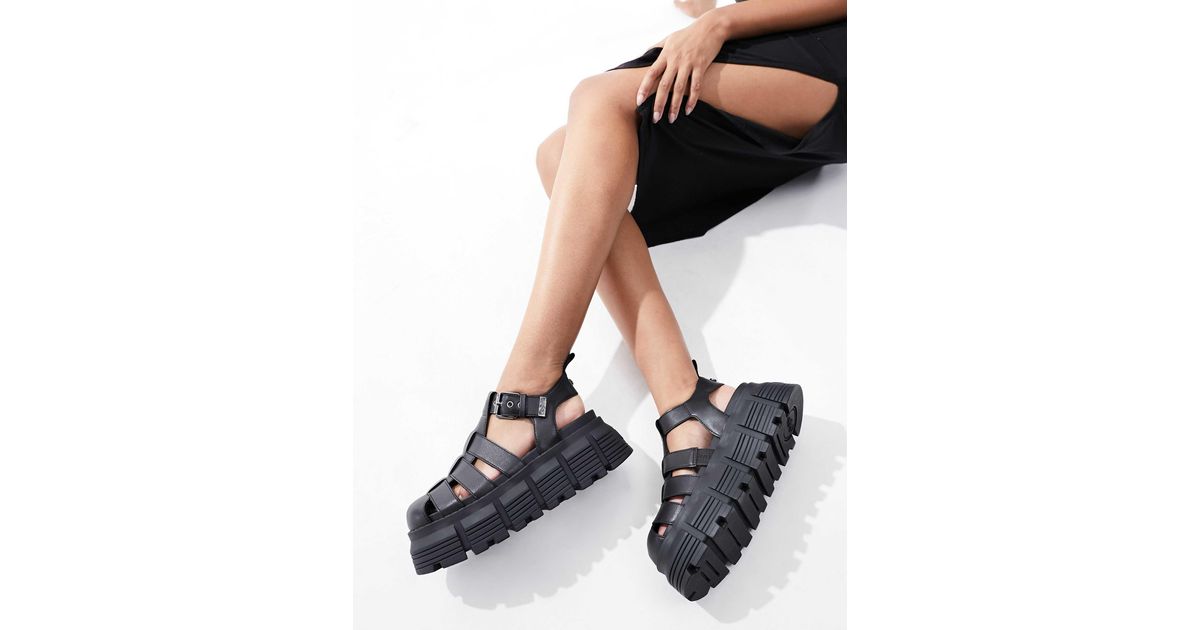 Buffalo Ava Fisher Flat Sandals in Black | Lyst Australia