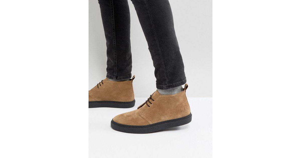 Fred Perry Hawley Mid Suede Desert Boots In Sand in Natural for Men | Lyst