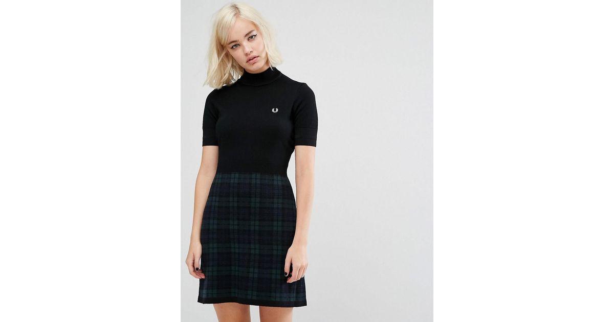 Fred Perry High Neck Knitted Dress With Print in Black | Lyst UK