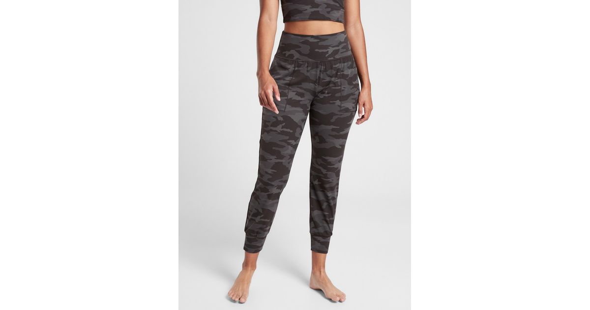 athleta salutation jogger