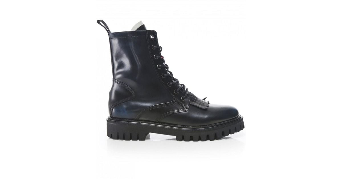 tommy hilfiger iconic boots