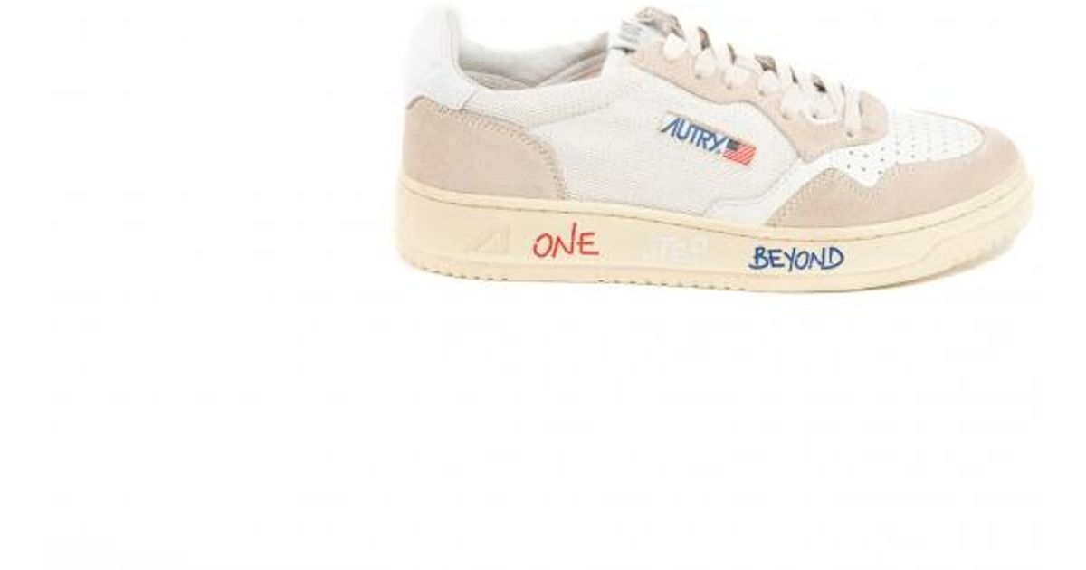 autry medalist low sneakers in white leather and suede