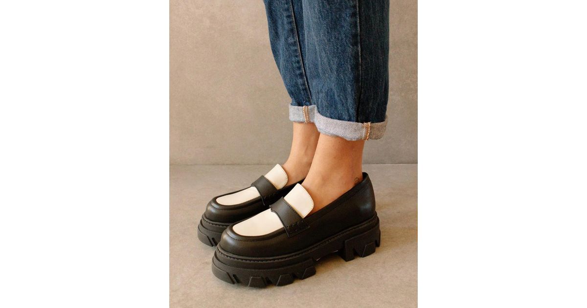 Alohas Trailblazer Two Tone Shoes in Blue | Lyst