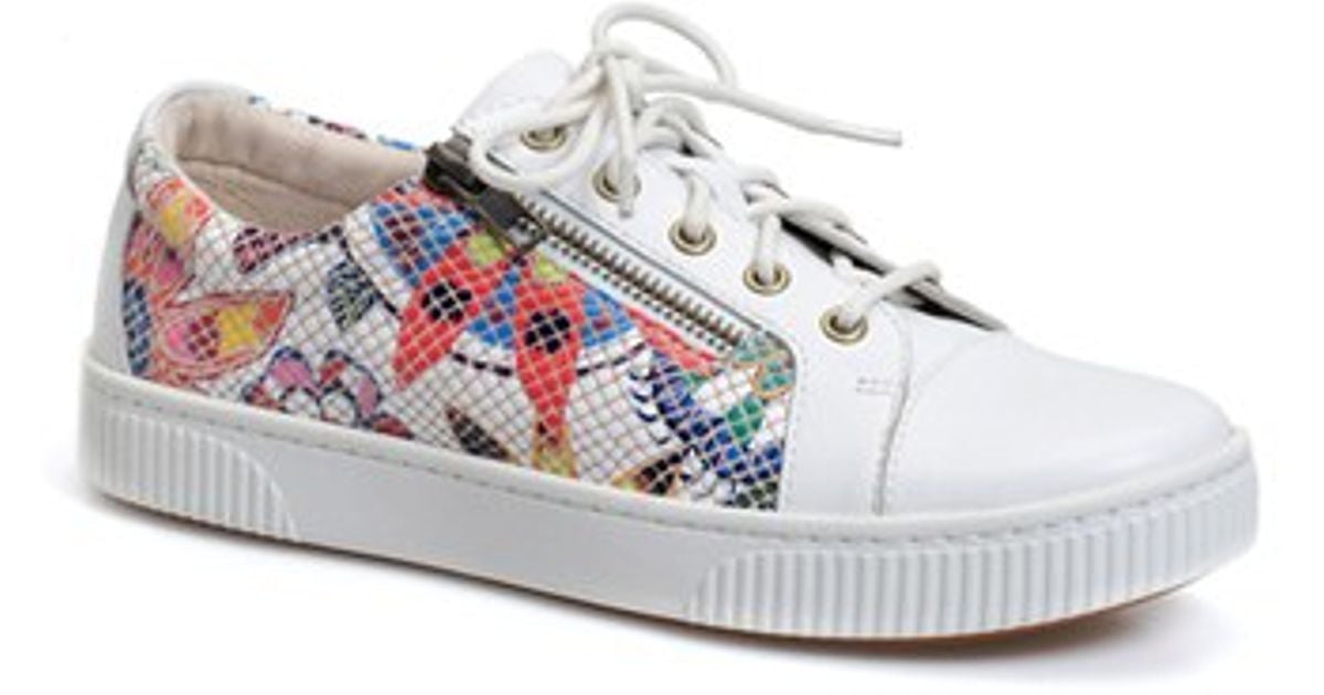 born tamara sneaker