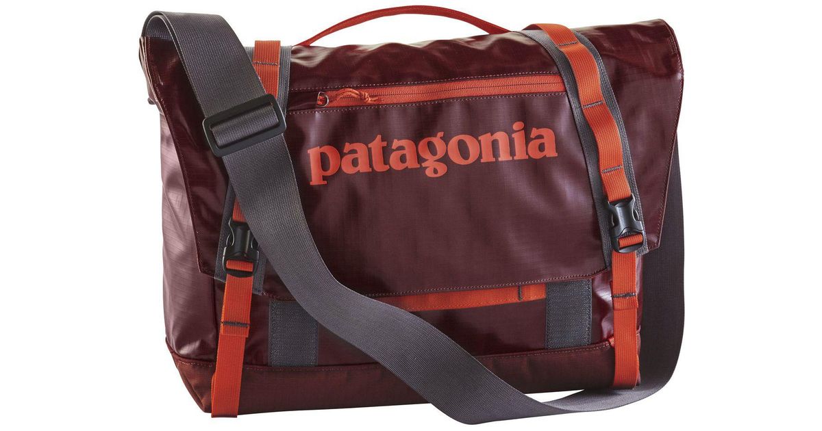 Patagonia Synthetic Black Hole Mini 12l Messenger Bag in Cinder Red (Red)  for Men - Lyst