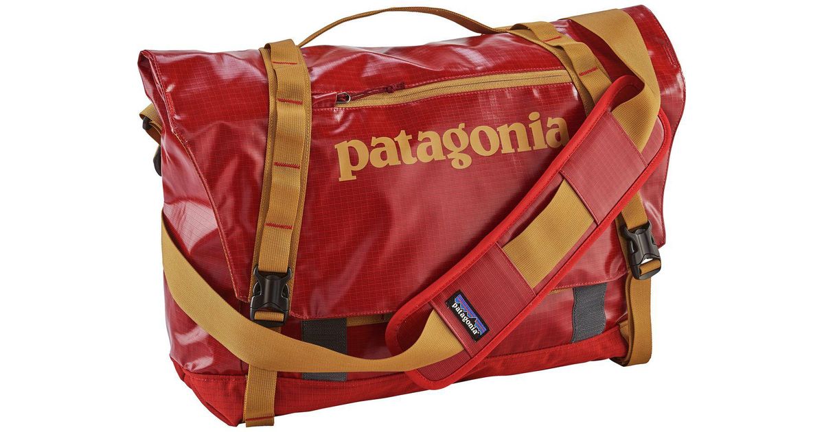 Patagonia Synthetic Black Hole 24l Messenger Bag in Red for Men - Lyst