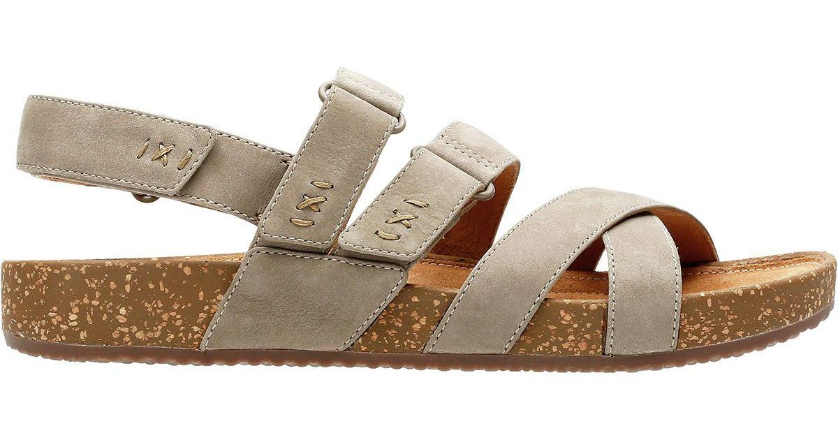 clarks ladies brown boots