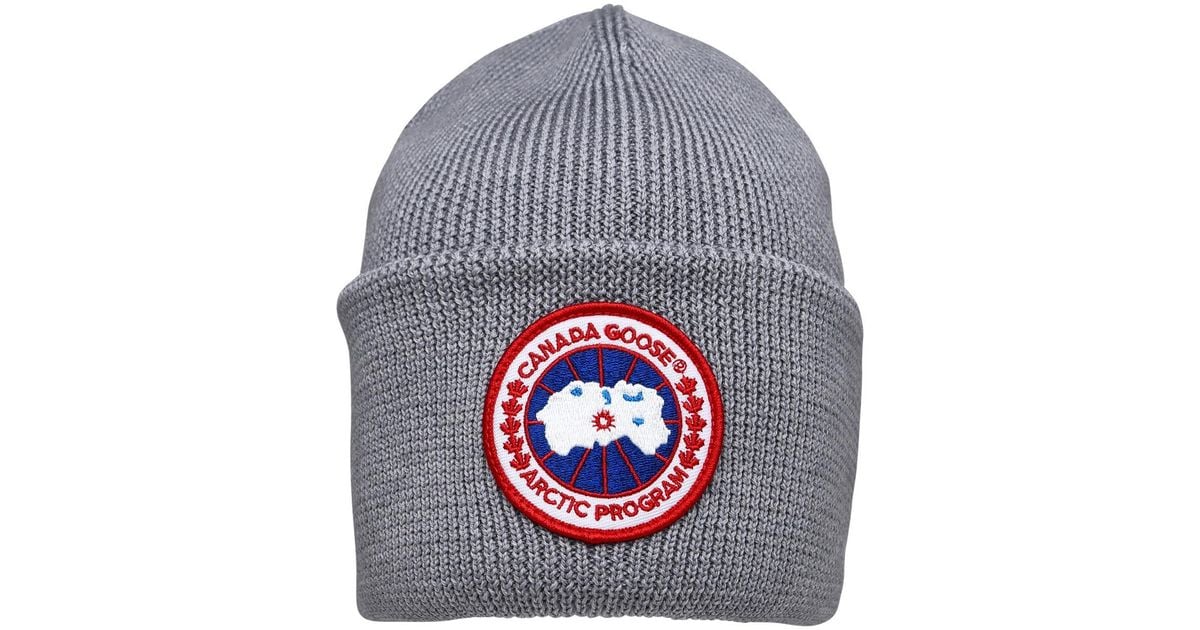 Canada Goose Arctic Disc Beanie in Grey for Men Lyst UK